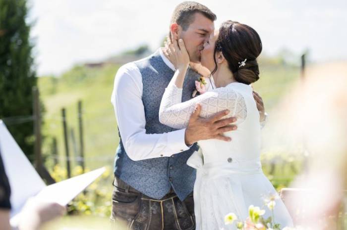 stressfreie-kleine-hochzeit-im-weingarten-resort-unterlamm-loipersdorf-in-der-steiermark