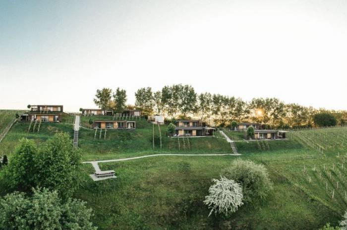 luxuschalets-steiermark-sauna-panoramablick-weingarten-resort