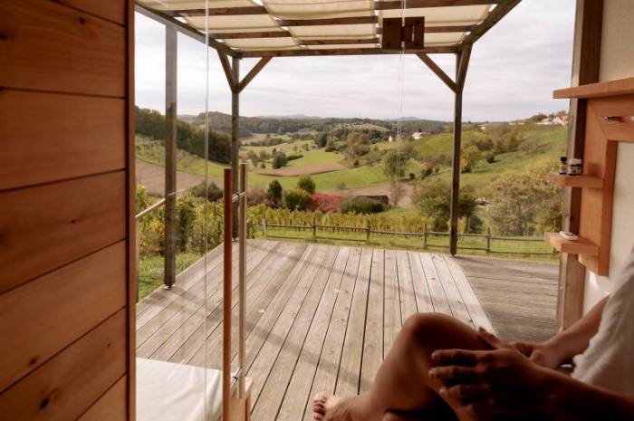 wanderurlaub-unterkunft-sauna-weingarten-resort