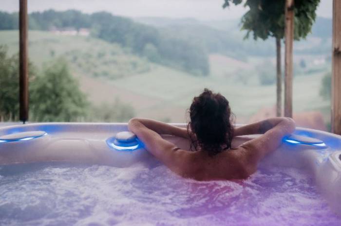 wellnessurlaub-menschen-keine-wellnesshotels-weingarten-resort