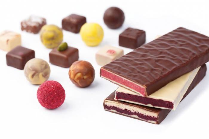 handgeschoepfte-pralinen-handgeschoepfte-schokolade-zotter-thermen-vulkanland