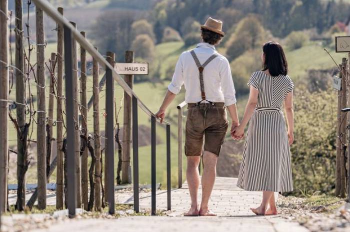 4-tage-romantikurlaub-paare-ankommen-weingarten-resort-unterlamm-chalet-oesterreich