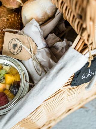 Steiermark Urlaub mit Frühstück: Genussvolle Auszeit im Weingarten-Resort Symbolfoto