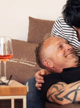 Adults Only Ferienwohnung in der Steiermark – mit ganz besonderem Frühstück Symbolfoto