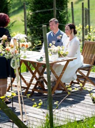 Kosten für eine kleine Hochzeit Symbolfoto