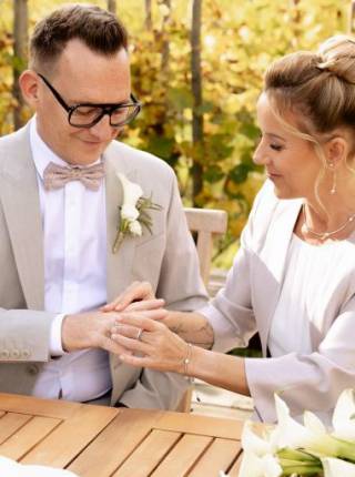 Standesamtliche Trauung im Weinberg Symbolfoto
