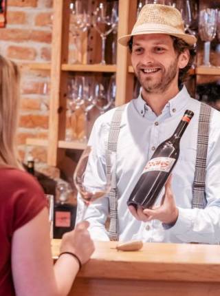 Thermen, Wein & Adults Only – Ein exklusiver Urlaub in der Steiermark Symbolfoto