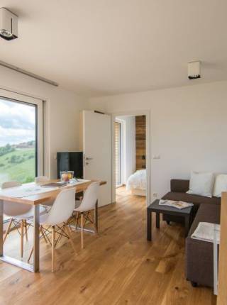 Flitterwochen in Österreich – Romantik, Luxus und Privatsphäre genießen Symbolfoto