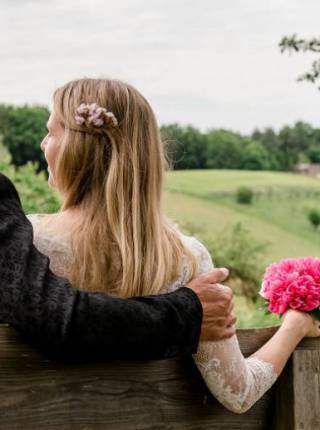 Heiraten ohne Gäste: Hochzeit im Weingarten-Resort Symbolfoto