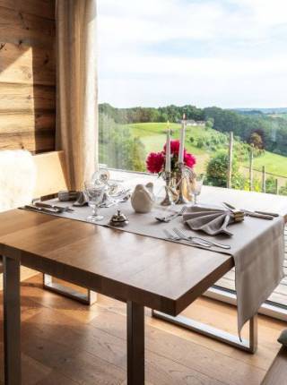 Geburtstagsdinner für zwei in der Steiermark: romantische Überraschung nahe Loipersdorf Symbolfoto