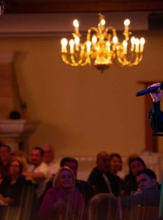 Musical und Dinner Best of 2026 im Weinschloss Thaller und Übernachten im Weingarten Resort Symbolfoto