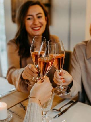 Familienfeier im kleinen Kreis in der Steiermark: Geburtstag bis 10 Personen in der Speisemanufaktur Symbolfoto