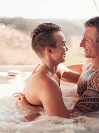 Paarurlaub Angebot: 9 Kriterien, woran ihr ein wirklich gutes Romantik-Package erkennt Symbolfoto