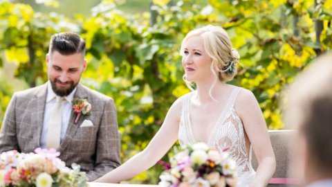 Kleine Hochzeit im Grünen, Bild 1/1