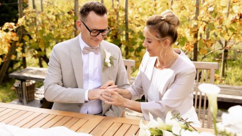 Standesamtliche Trauung im Weinberg, Bild 1/1
