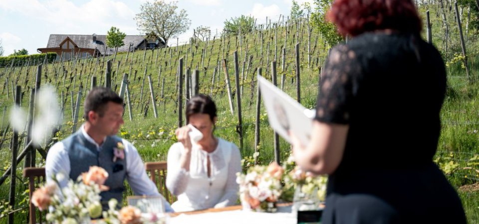 Standesamtliche Trauung im Freien, Bild 1/1