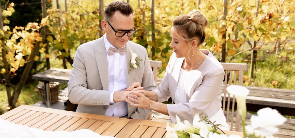 Standesamtliche Trauung im Weinberg, Bild 1/1