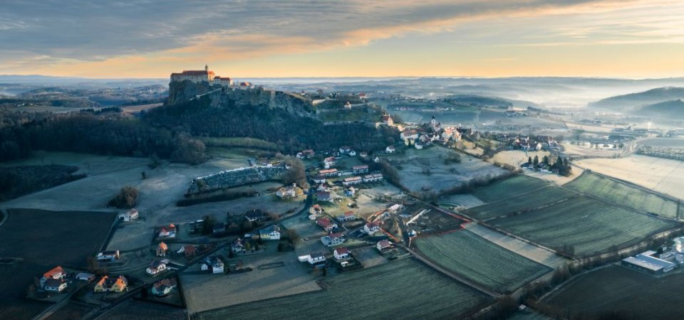 Winterwandern & Wellness: Warum lohnt sich ein Urlaub im Thermenland Steiermark gerade jetzt?, Bild 1/1